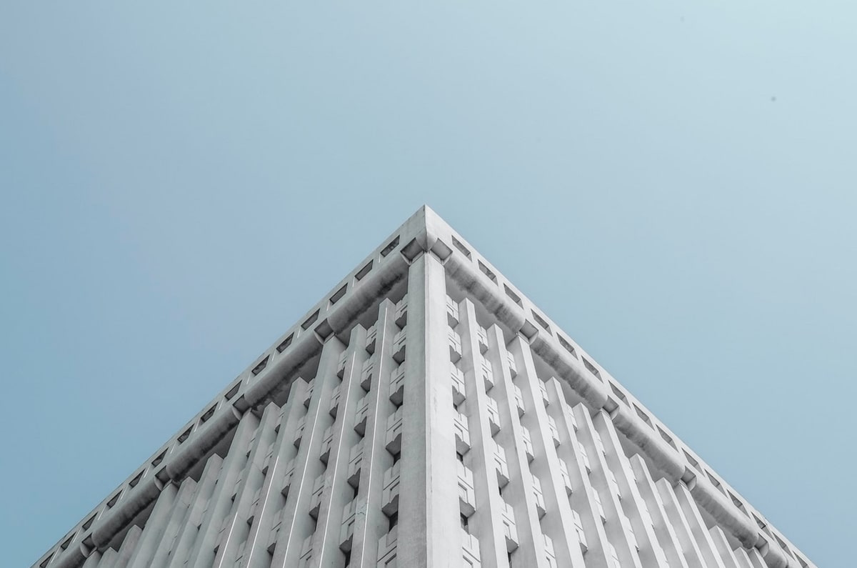 我看天美糖心会先问一句“细节堆砌是不是遮住主线？”然后马上把例子标成例子（像在做校准）